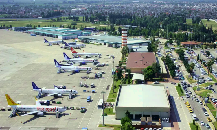 Flughafen Adana Şakirpaşa