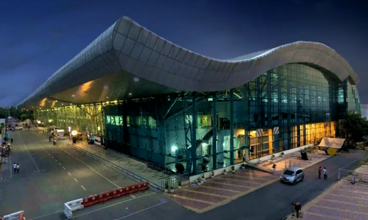 Internationaler Flughafen Sri Guru Ram Dass Jee