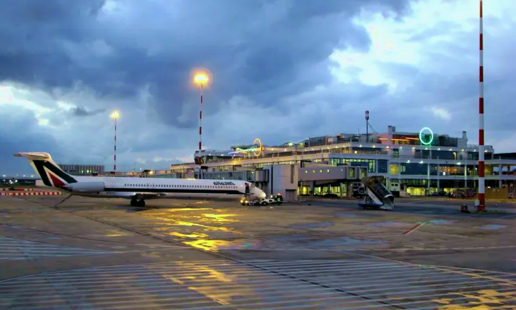 Billigflüge von Flughafen Bari Karol Wojtyła (BRI) – AviaScanner
