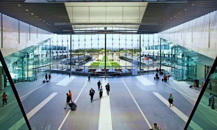 Aéroport international de Canberra