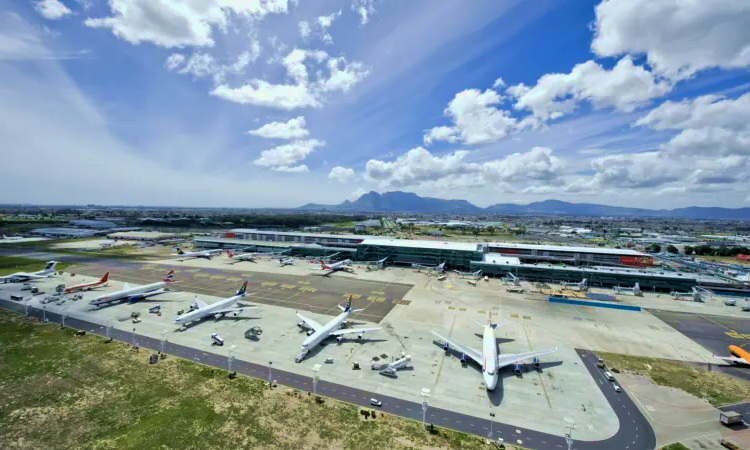 Прямые рейсы из Международный аэропорт Кейптауна (CPT) – AviaScanner
