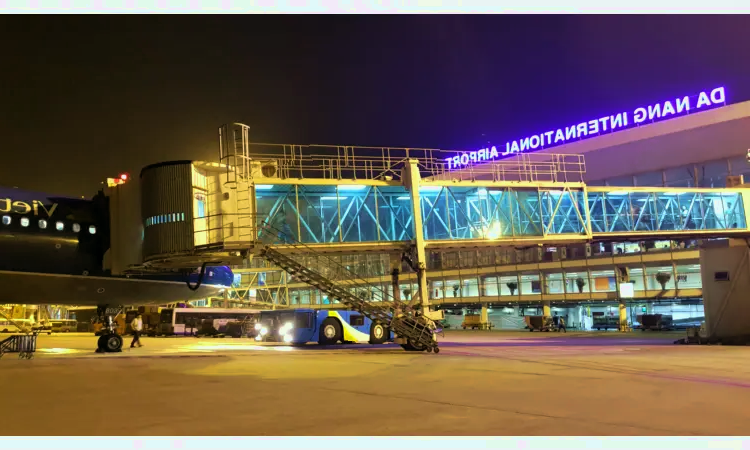 Bandara Internasional Đà Nẵng
