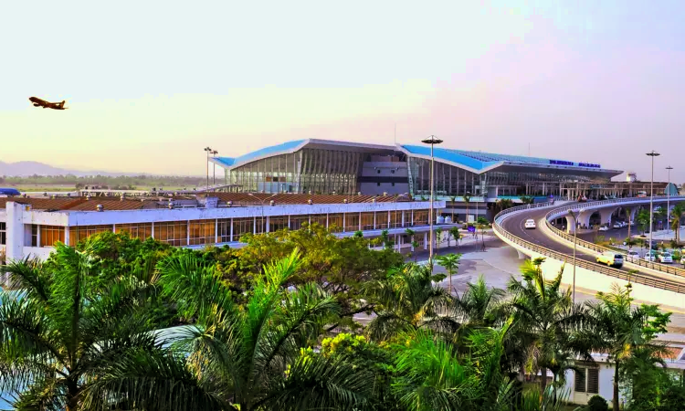 Міжнародний аеропорт Джа Нанг
