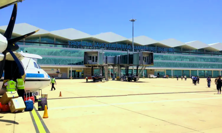 Прямые рейсы из Международный аэропорт имени сэра Серетсе Хамы (GBE) – AviaScanner
