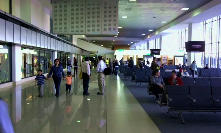 Международный аэропорт Ла Аврора