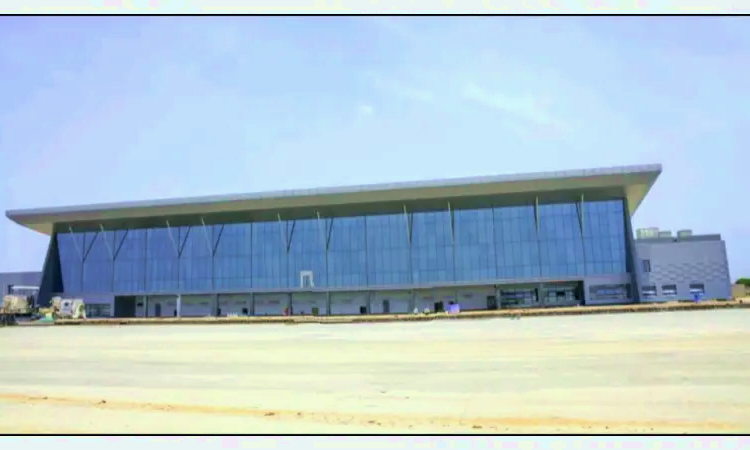 สนามบินนานาชาติมัลลัม อามินู คาโน