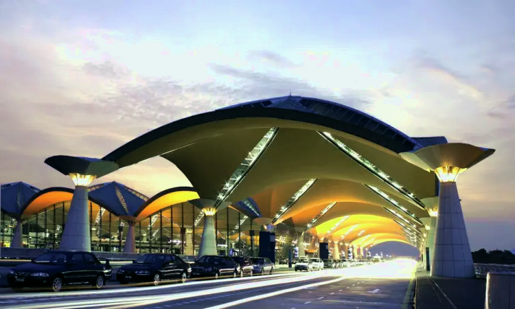 Дешевые прямые рейсы из Международный аэропорт Куала-Лумпура (KUL) – AviaScanner