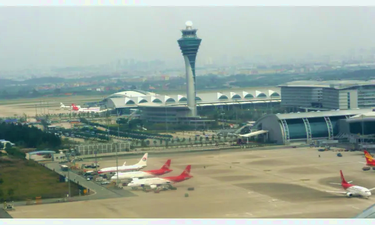 مطار قويلين ليانغجيانغ الدولي
