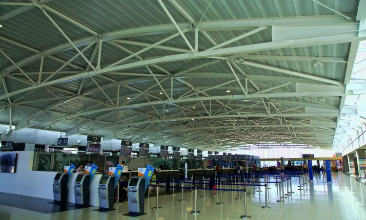 Aeroporto Internacional de Larnaca