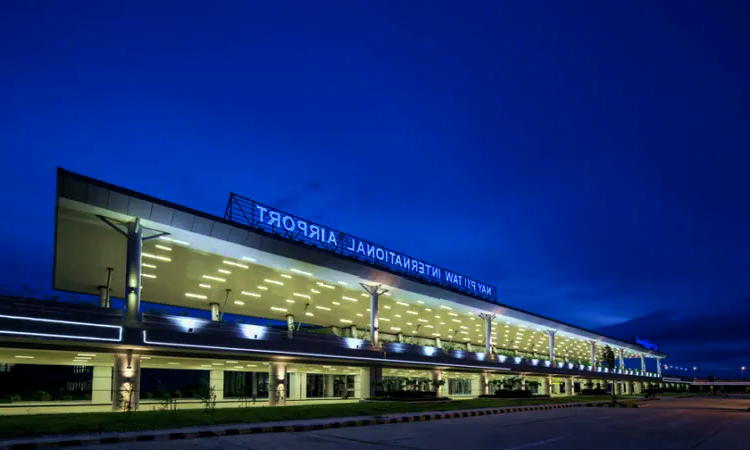 Międzynarodowe lotnisko w Rangunie