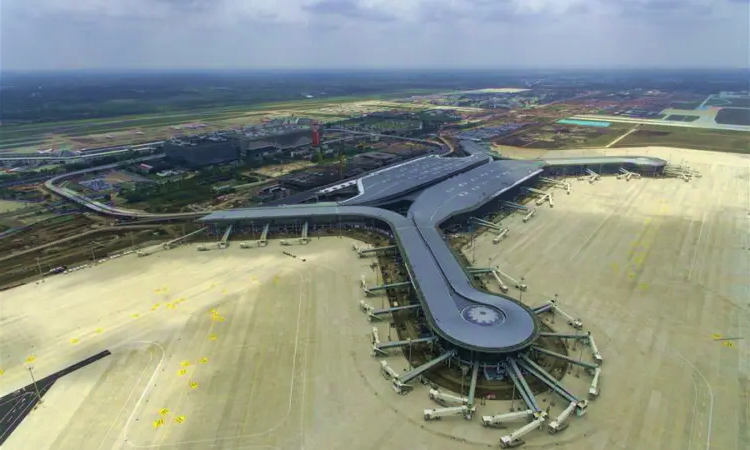 Шанхайський міжнародний аеропорт Хунцяо
