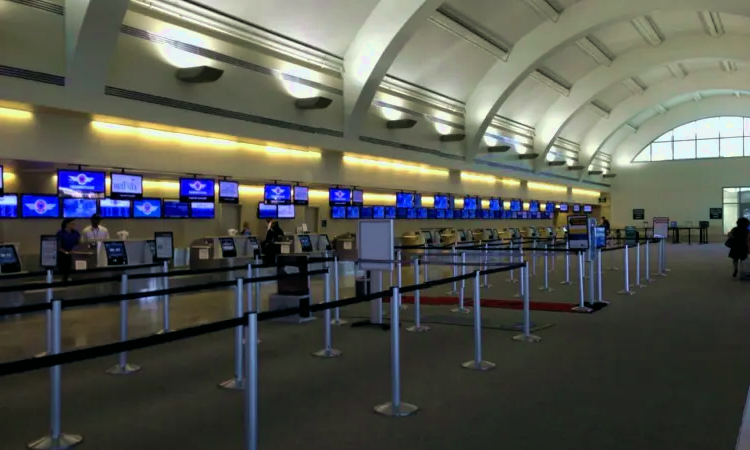 John Wayne Uluslararası Havaalanı
