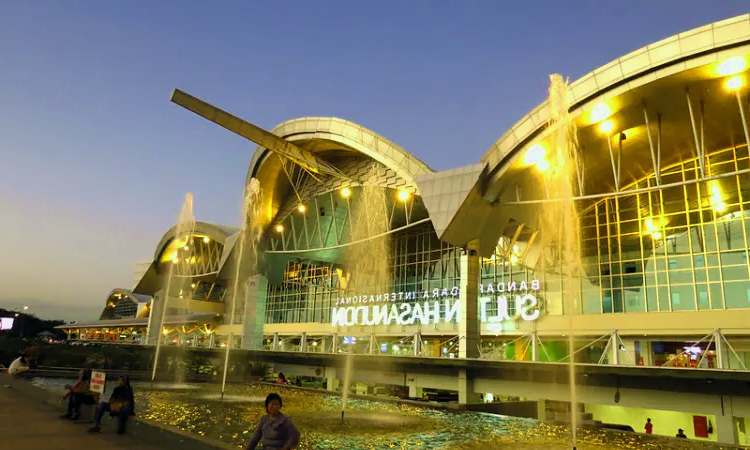 Дешевые прямые рейсы из Международный аэропорт Султан Хасануддин (UPG) – AviaScanner