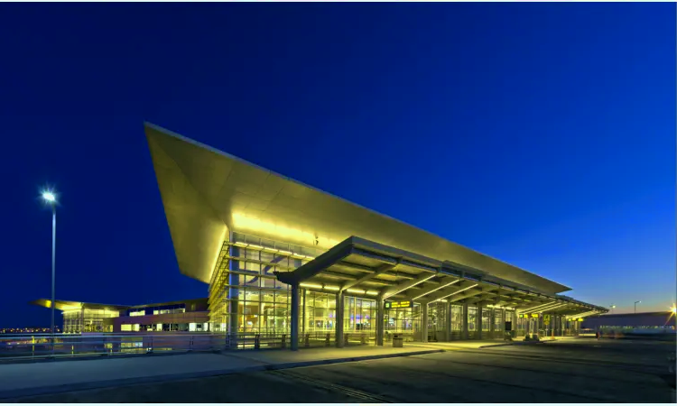 Международный аэропорт Виннипег Джеймс Армстронг Ричардсон